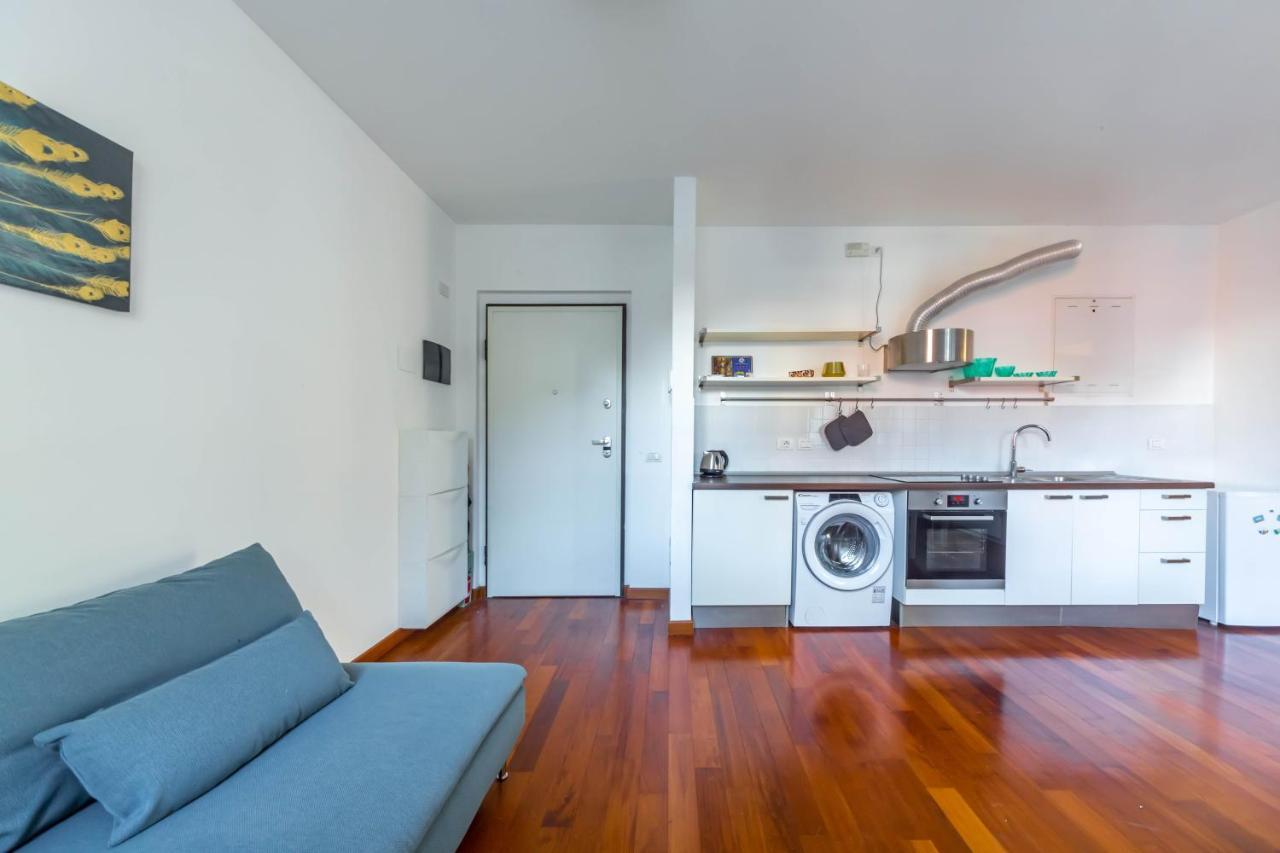 Cozy Flat 500M From Affori Fn! Apartment Milan Luaran gambar